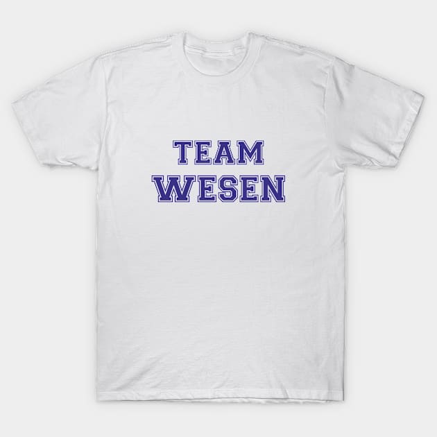 Team Wesen T-Shirt by Dreamteebox